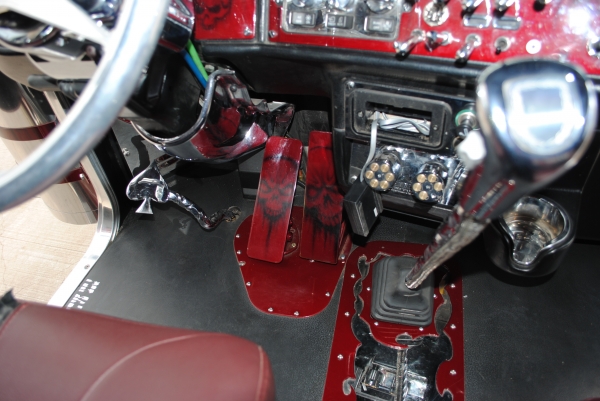 The Dead Mans Hand Peterbilt 379