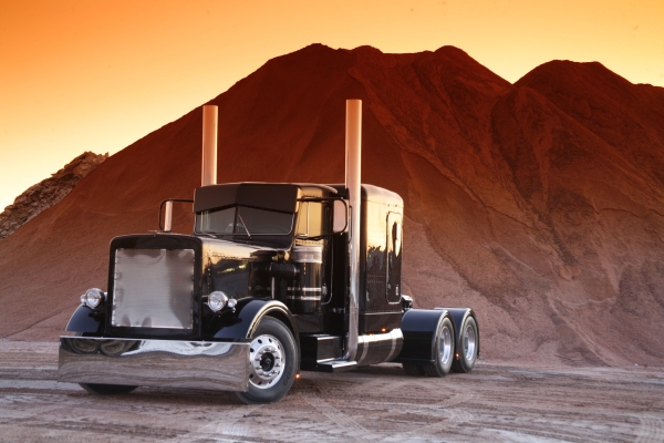 Marauder Peterbilt 359