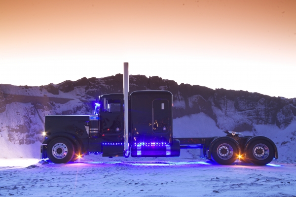 Marauder Peterbilt 359