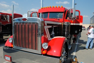 Mid America Truck Show 2012